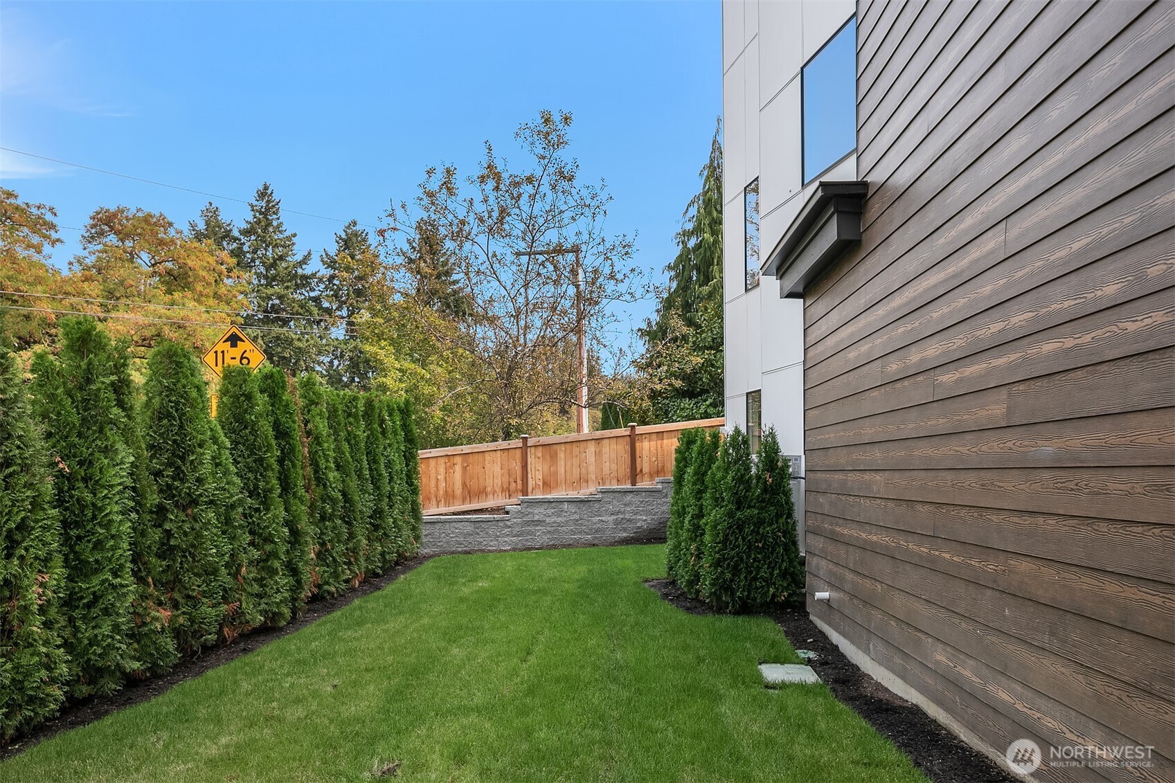 138 8th Court Property Photo 35