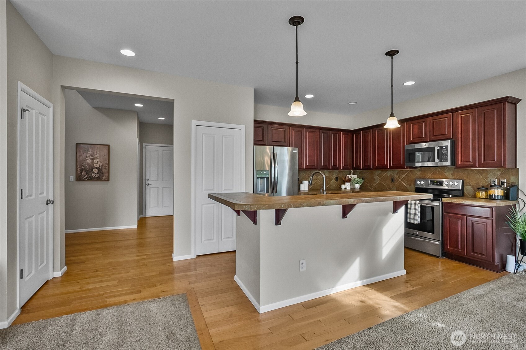 1128 77th Drive Property Photo 15