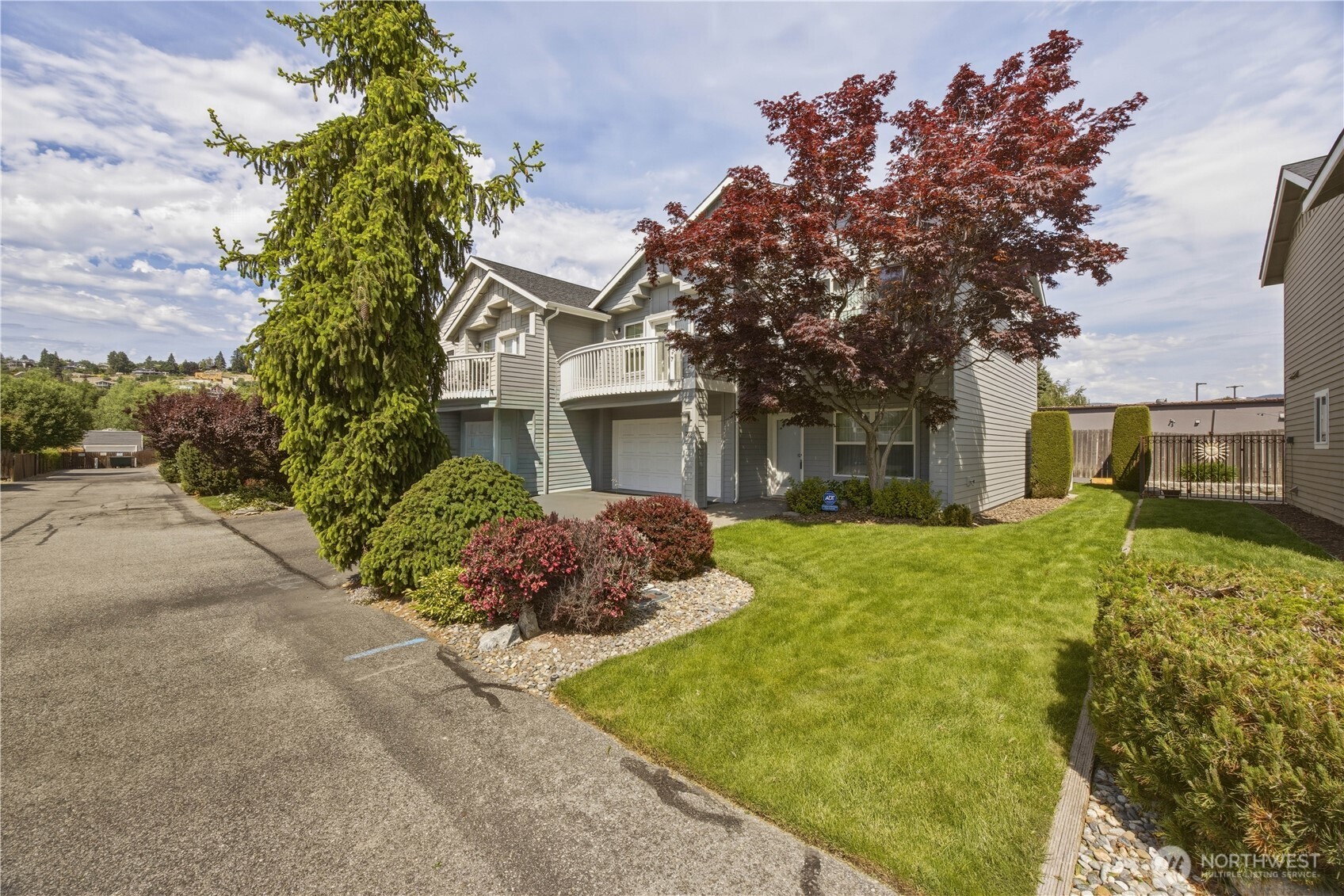 222 Parkway Drive Property Photo 1