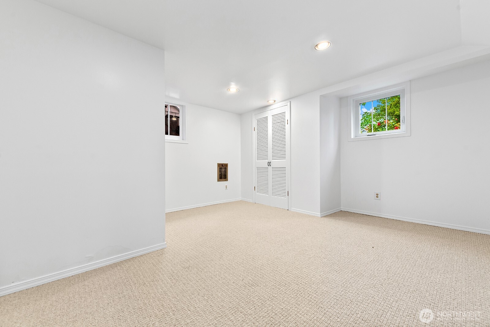 825 Nw 57th Street Property Photo 26