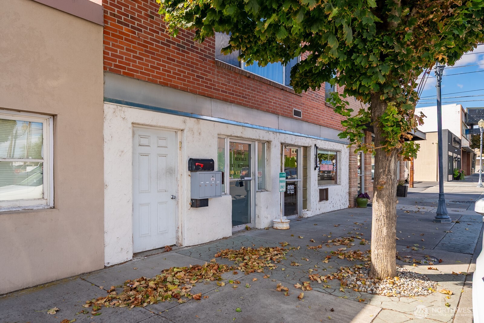 216 Division Avenue Property Photo 1