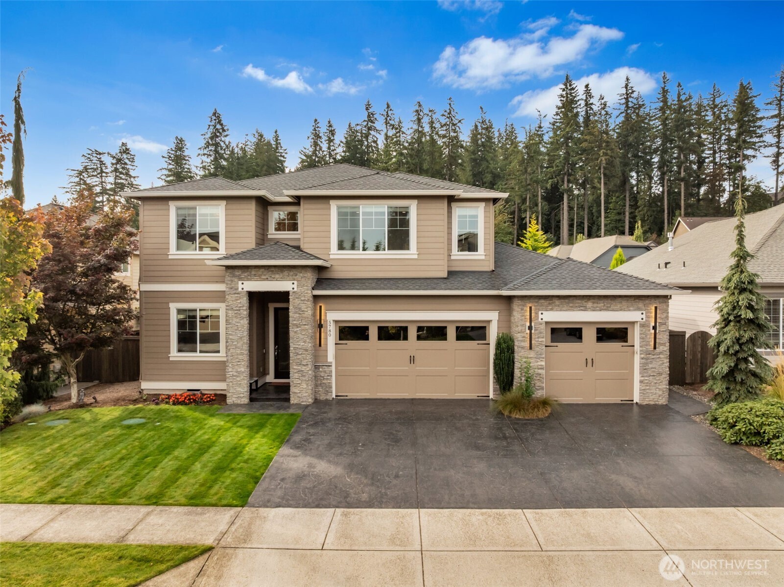 5780 Nw Hood Loop Property Photo 1