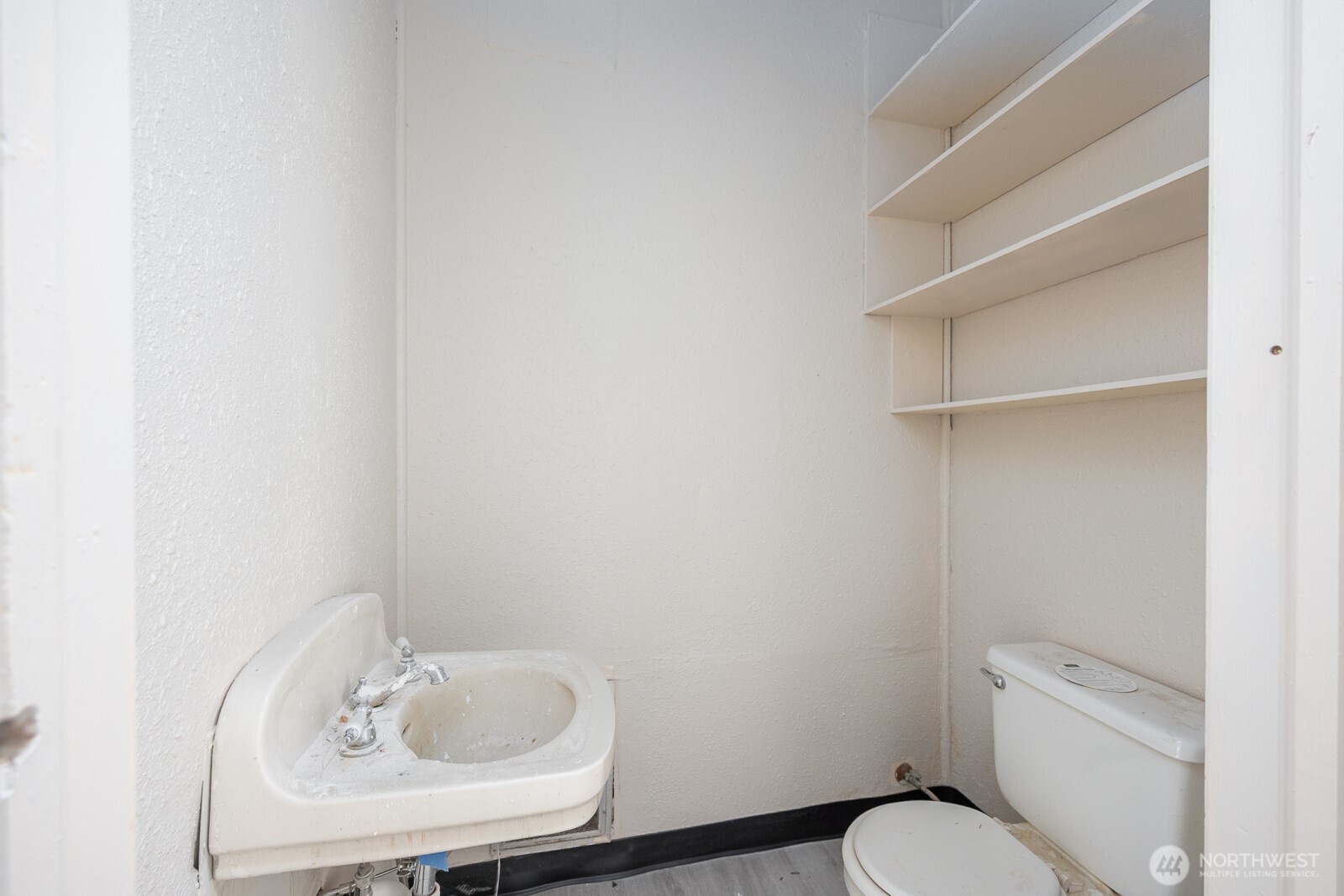 25 Basin Street Property Photo 21