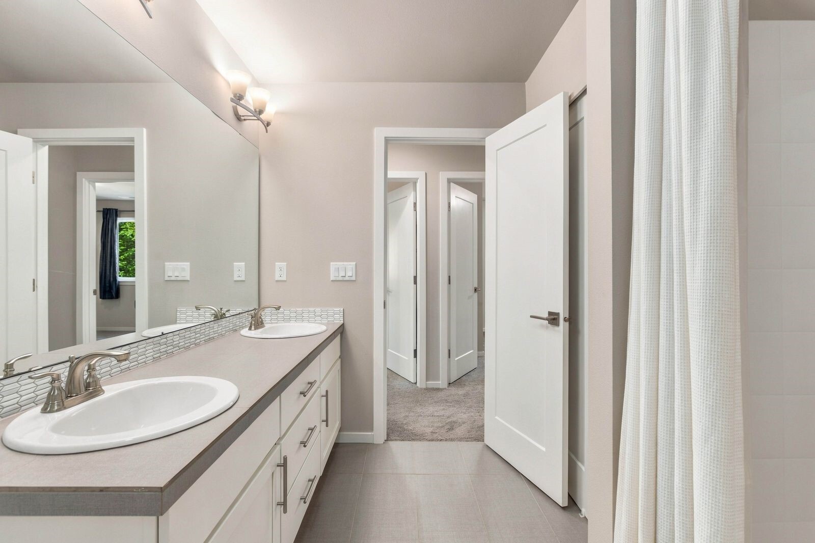 853 S 49th Street Property Photo 32