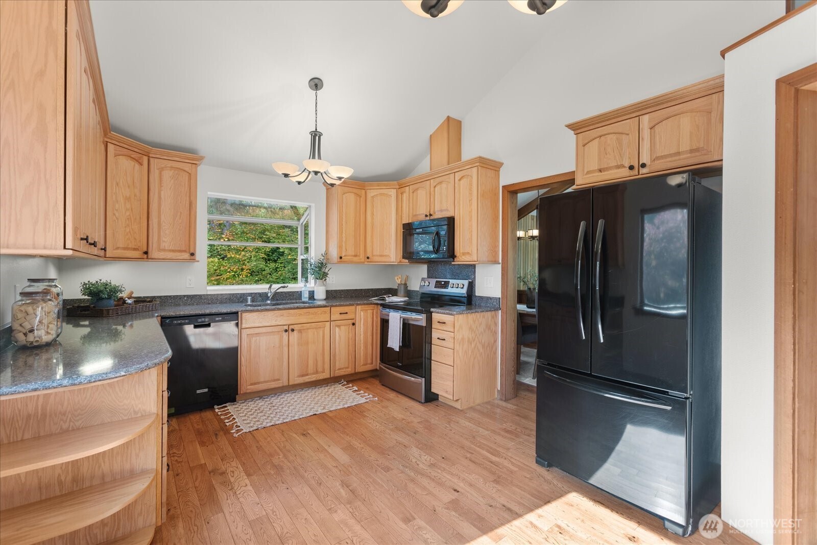 5470 Ne 200th Place Property Photo 13