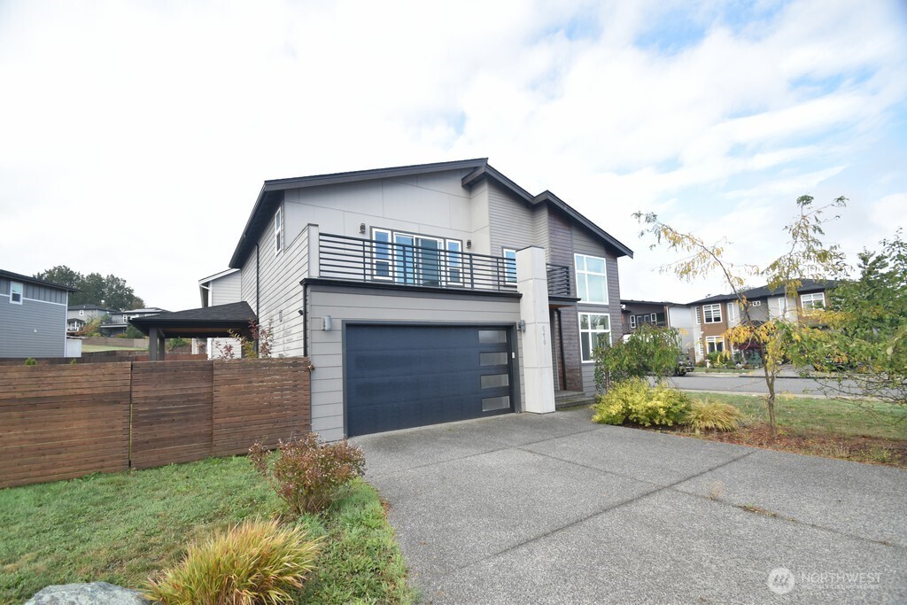 6219 Fernridge Court Property Photo 1