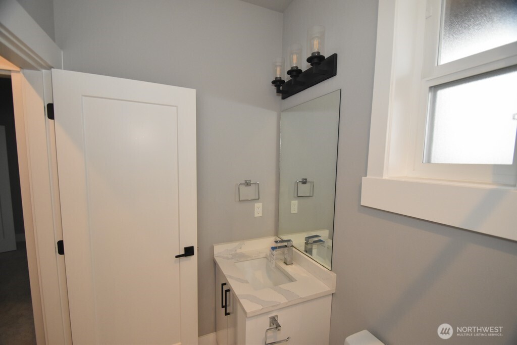 6219 Fernridge Court Property Photo 12