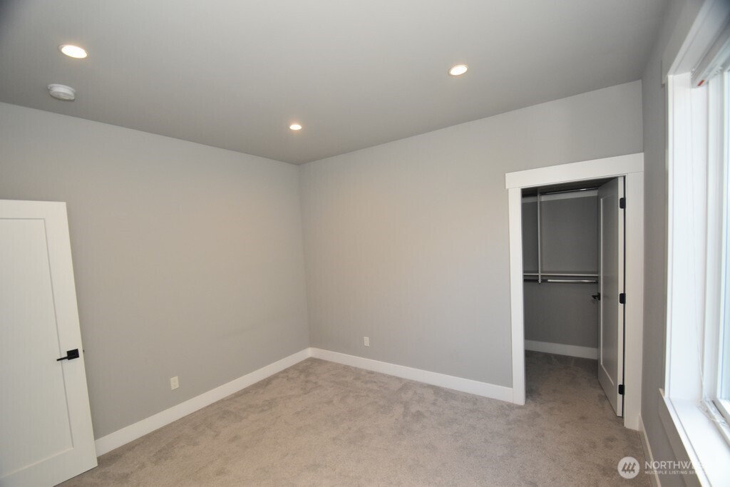 6219 Fernridge Court Property Photo 15
