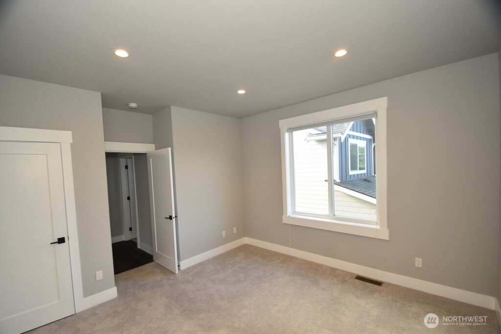 6219 Fernridge Court Property Photo 17