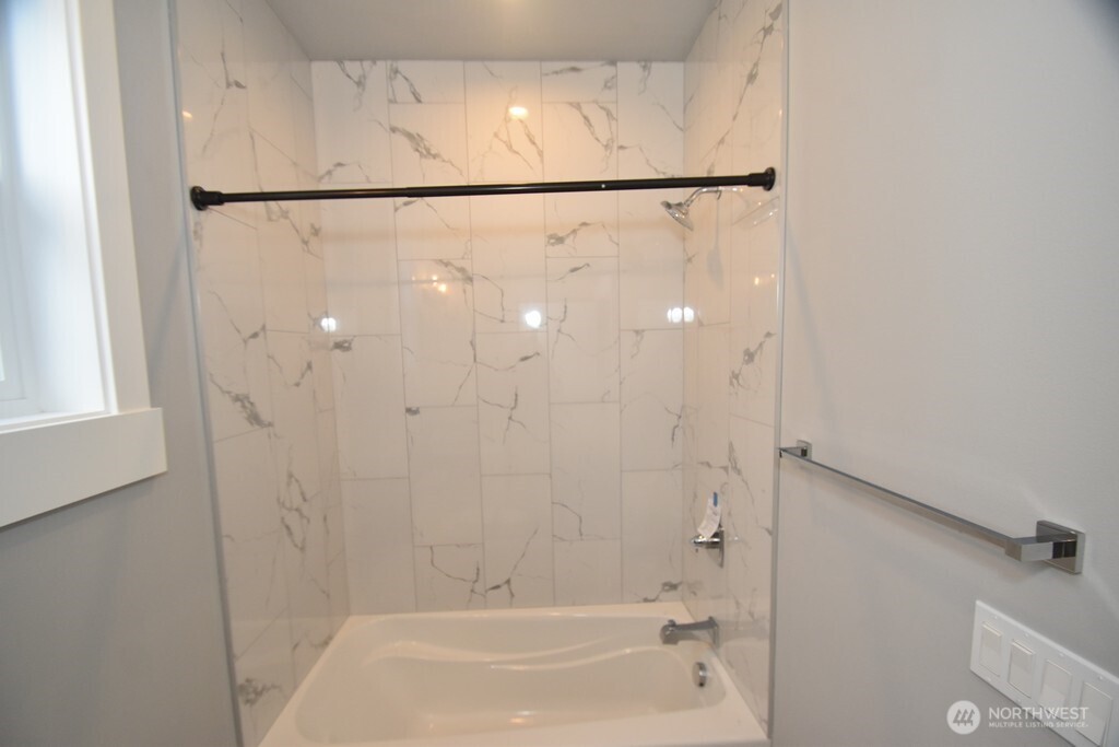 6219 Fernridge Court Property Photo 19