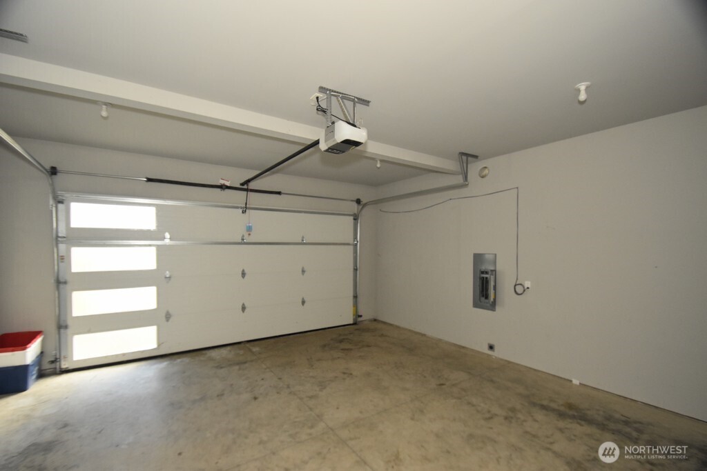 6219 Fernridge Court Property Photo 27
