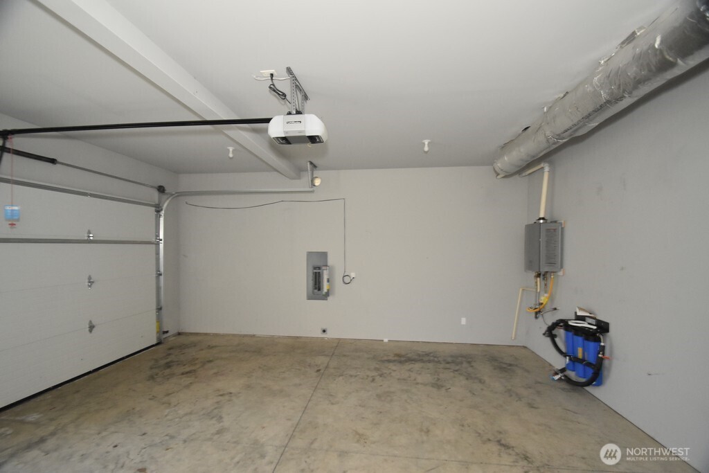 6219 Fernridge Court Property Photo 28