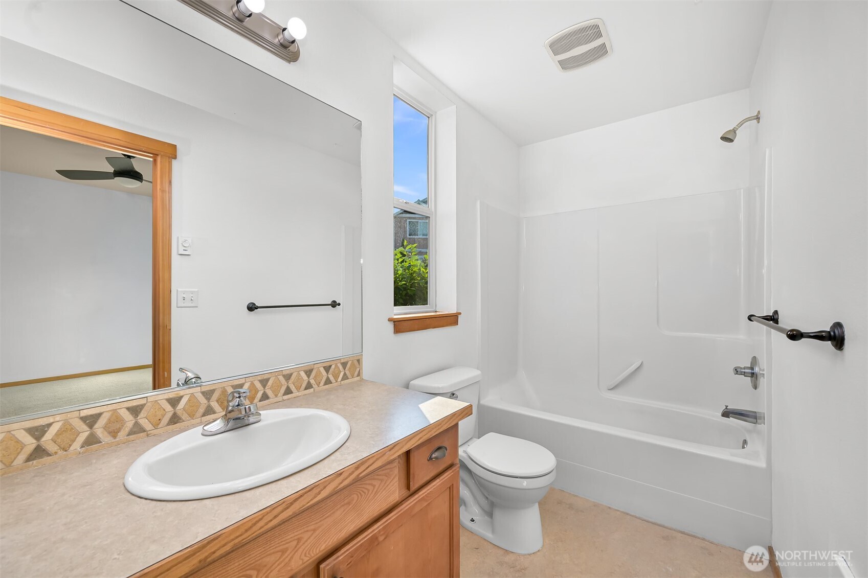 2173 Sunnybrook Lane 102 Property Photo 10