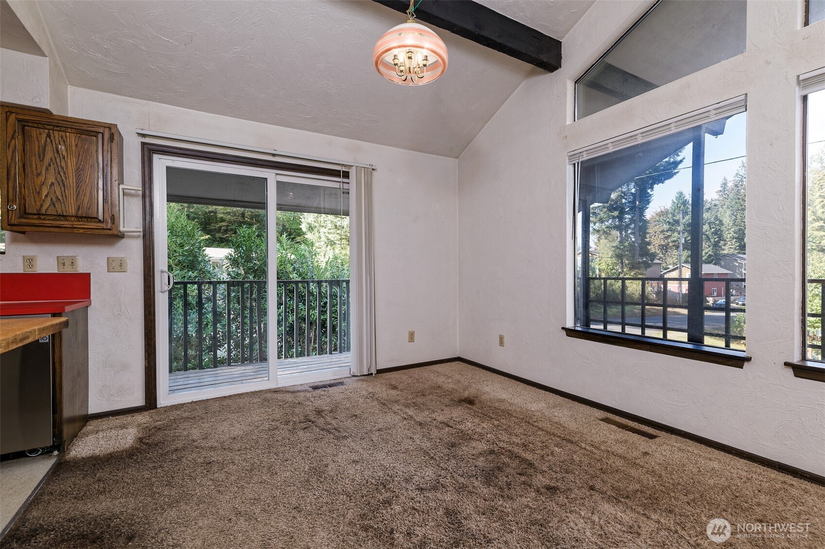 927 Grant Avenue Property Photo 14