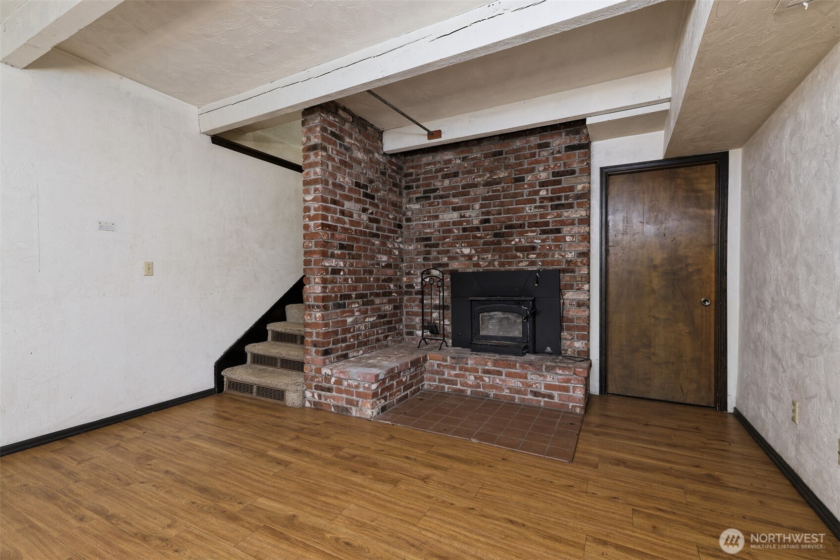 927 Grant Avenue Property Photo 24