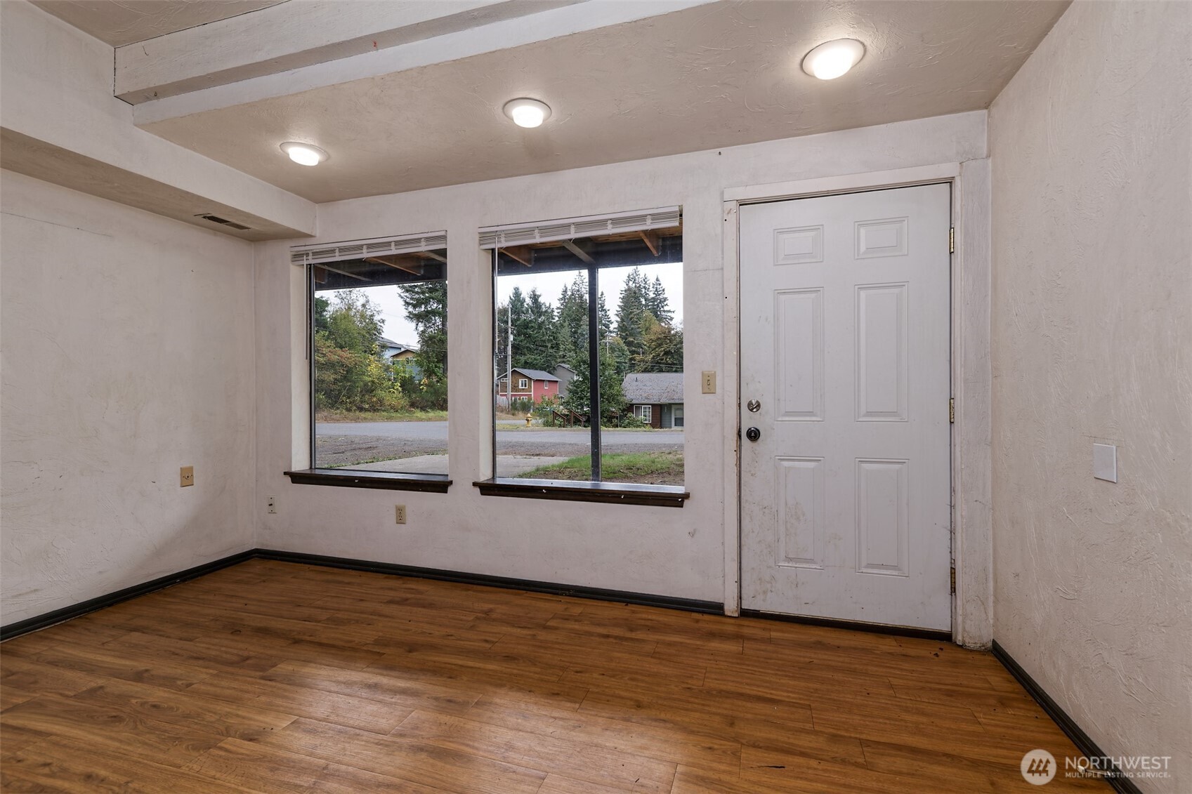 927 Grant Avenue Property Photo 25