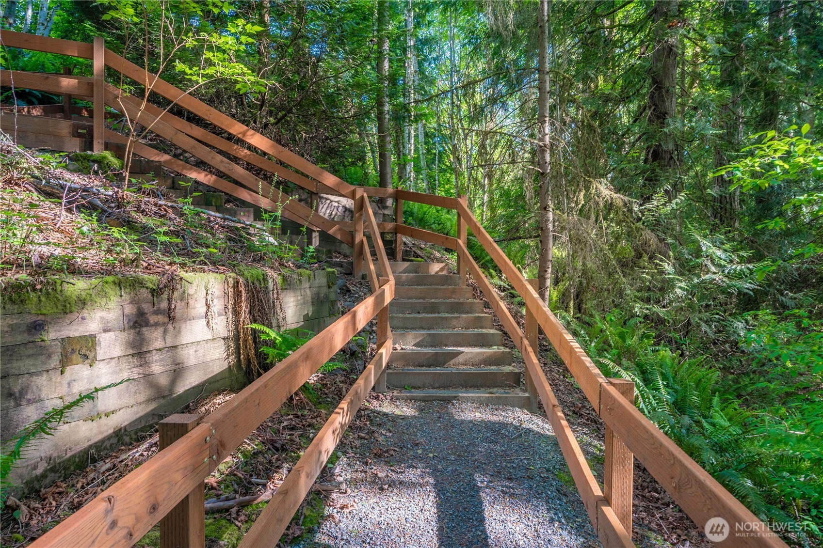 6825 Se Cougar Mountain Way Property Photo 10