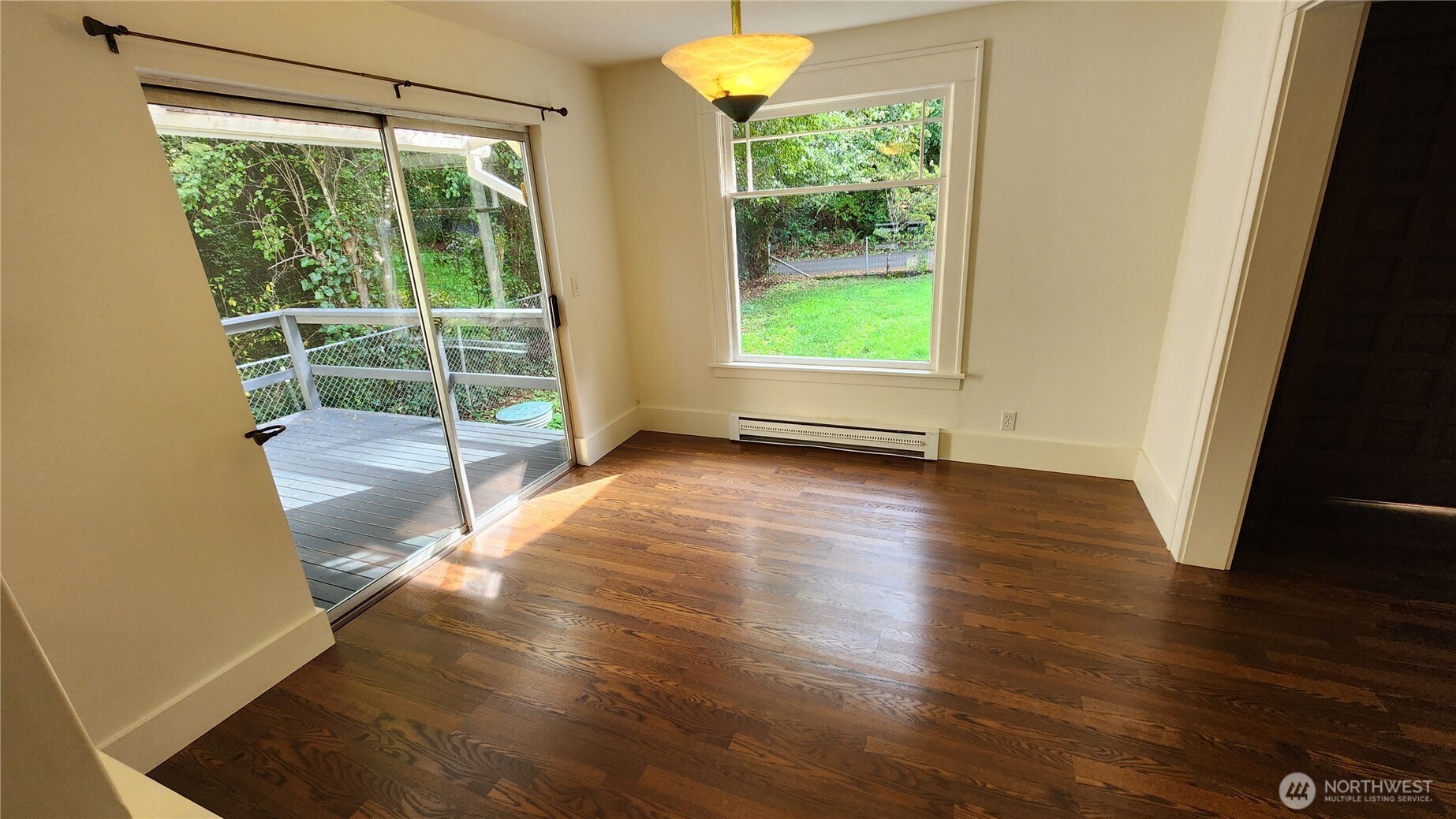 1758 Ne Jacobson Road Property Photo 7