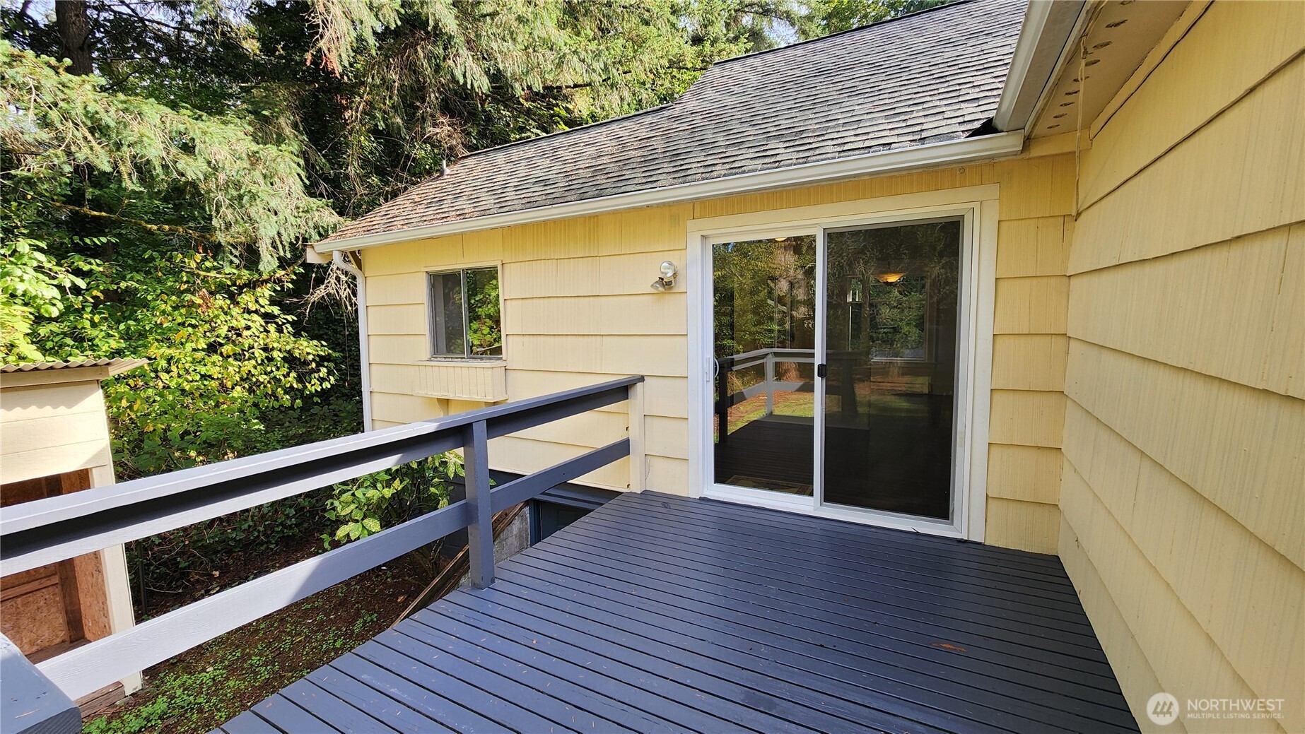 1758 Ne Jacobson Road Property Photo 23