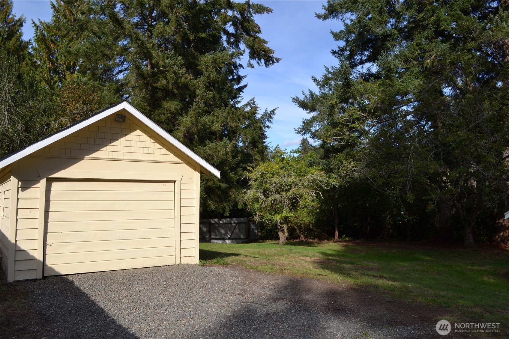 1758 Ne Jacobson Road Property Photo 26