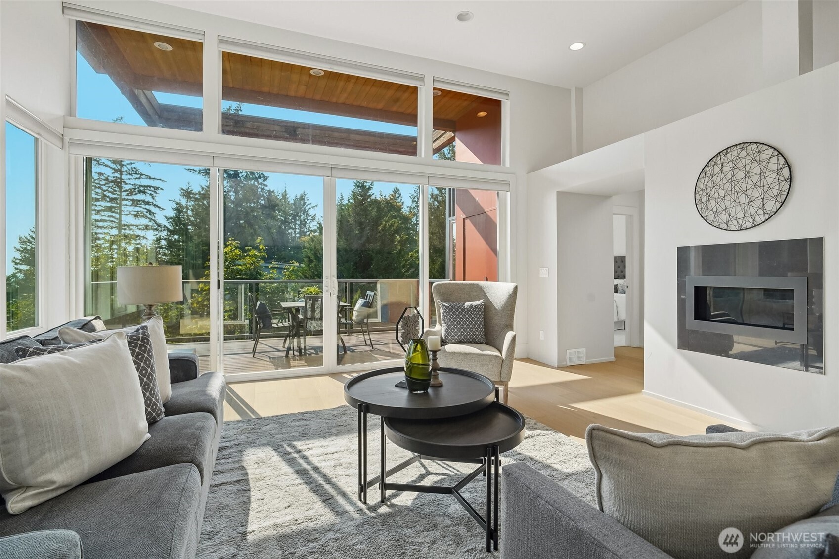 1522 211th Place Property Photo 4