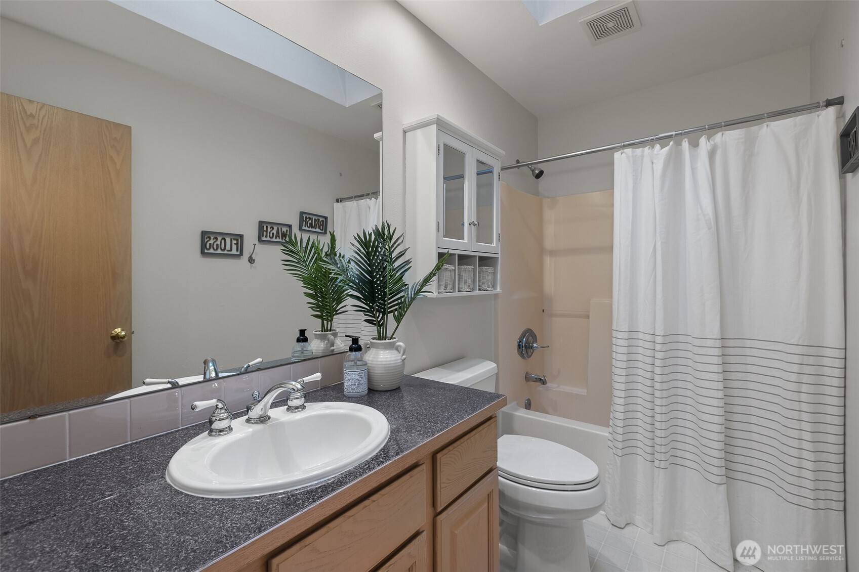 7922 Ne 125th Street Property Photo 29