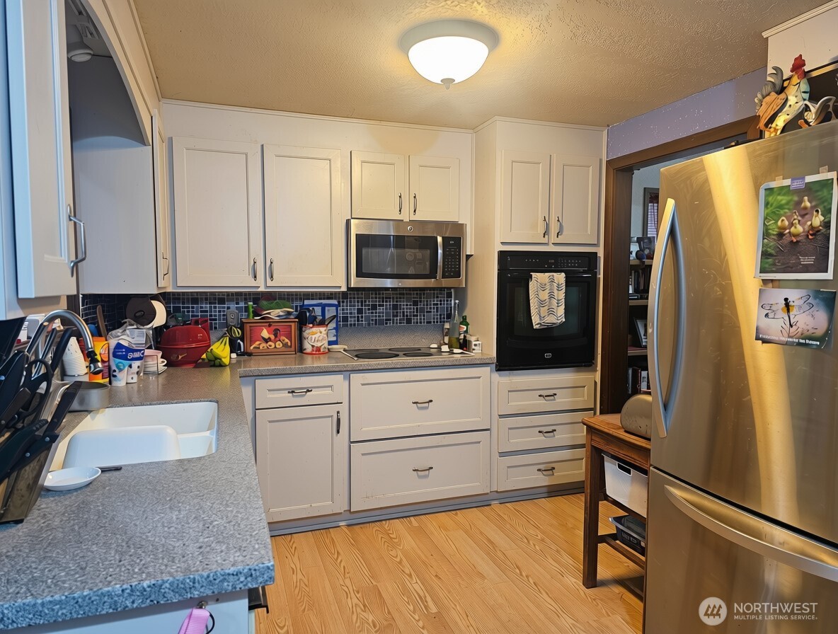 7912 290th Street Property Photo 6
