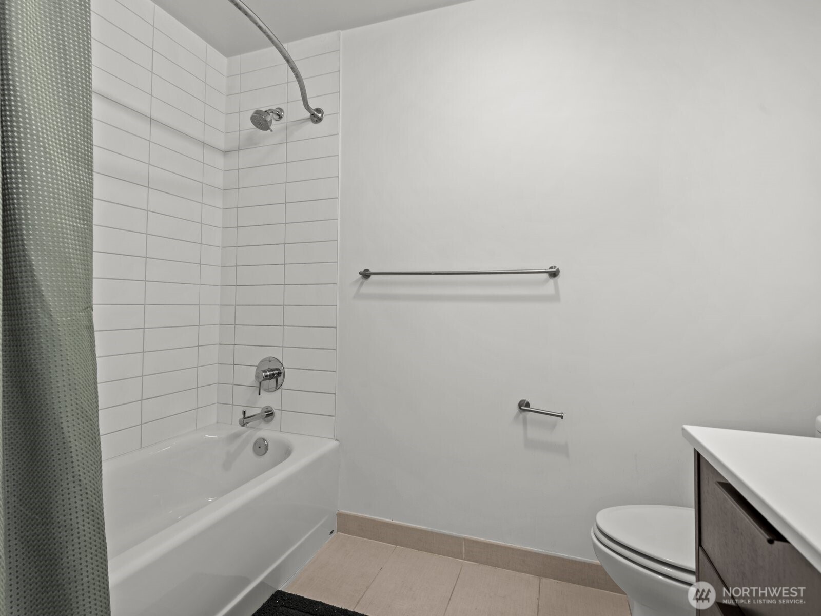 590 1st Avenue 612 Property Photo 9