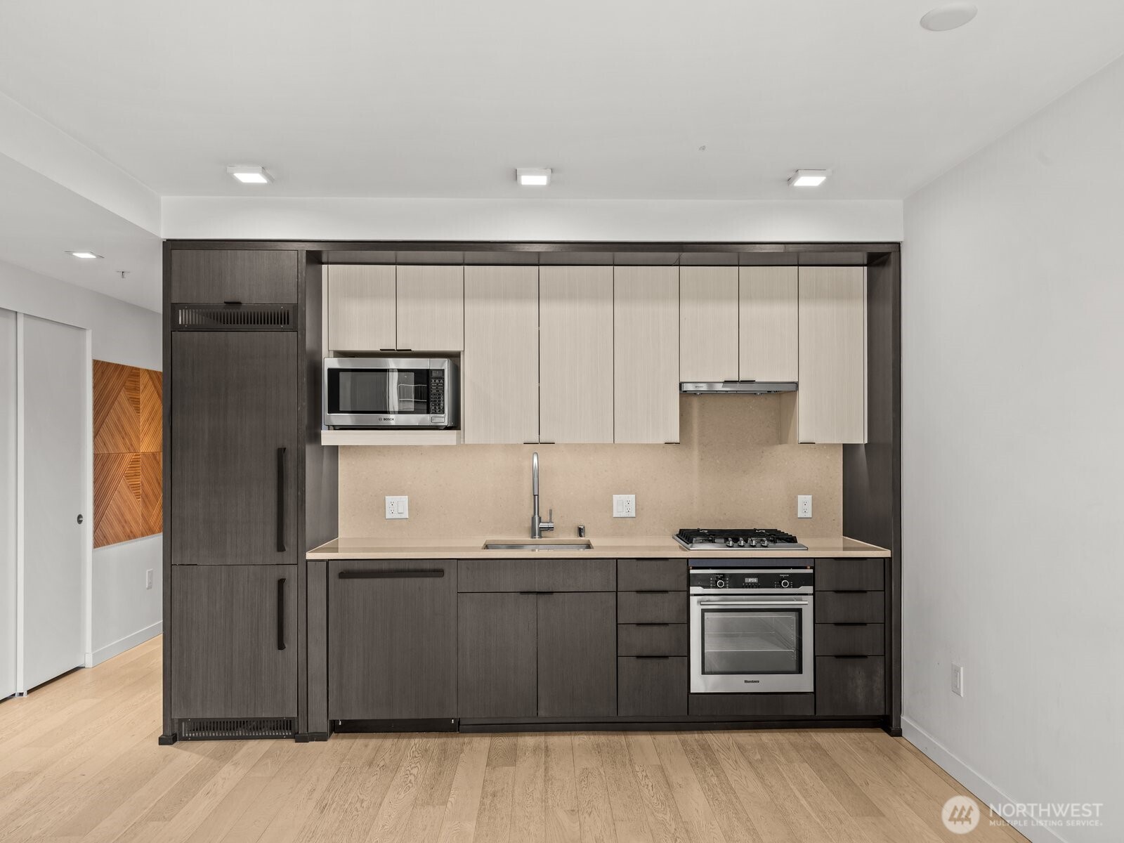 590 1st Avenue 612 Property Photo 17