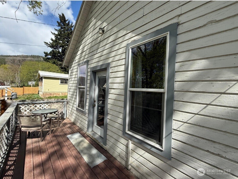 640 Elm Street Property Photo 35
