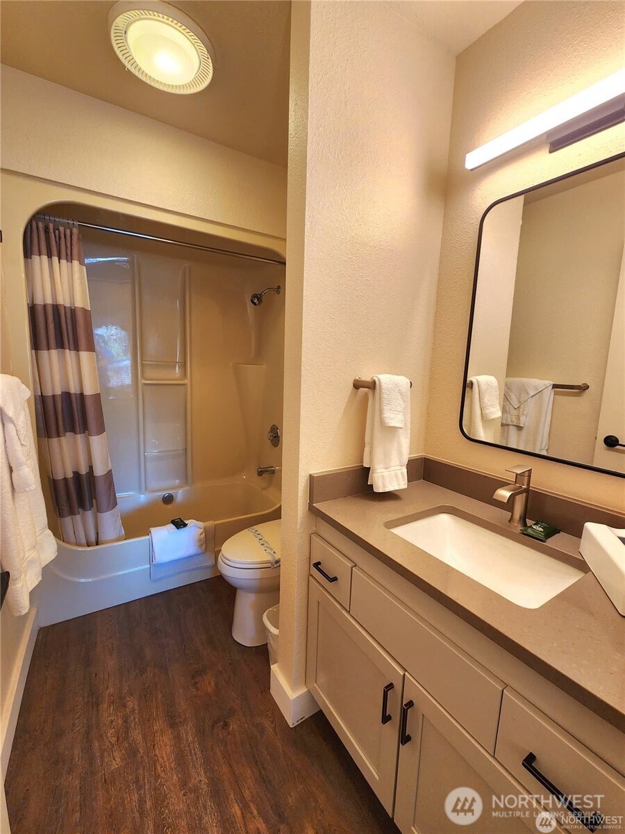 1 Lodge 609-g Property Photo 11