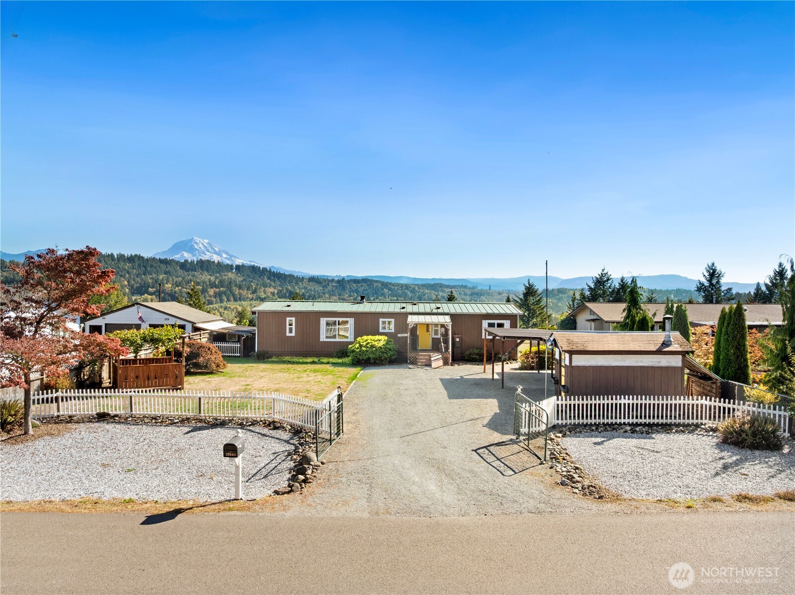 22142 133rd Street Property Photo 2