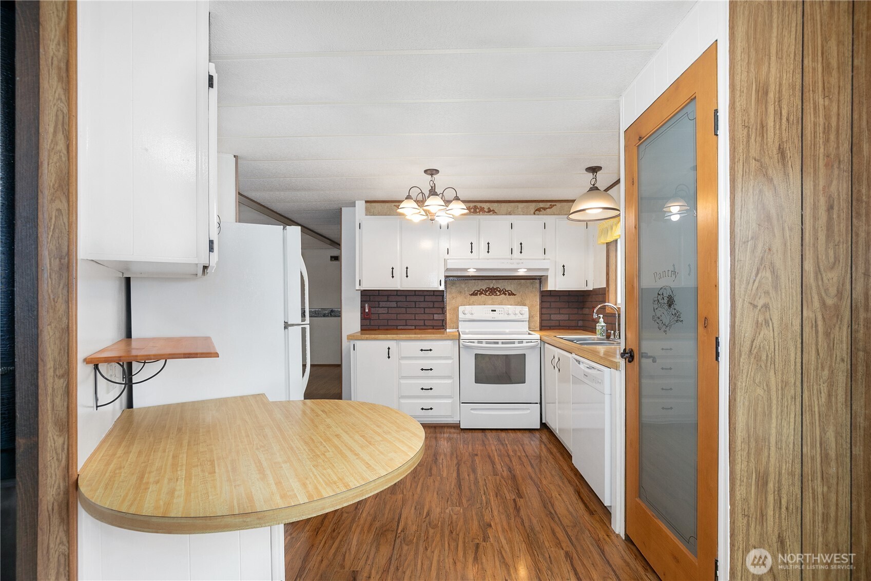 22142 133rd Street Property Photo 9
