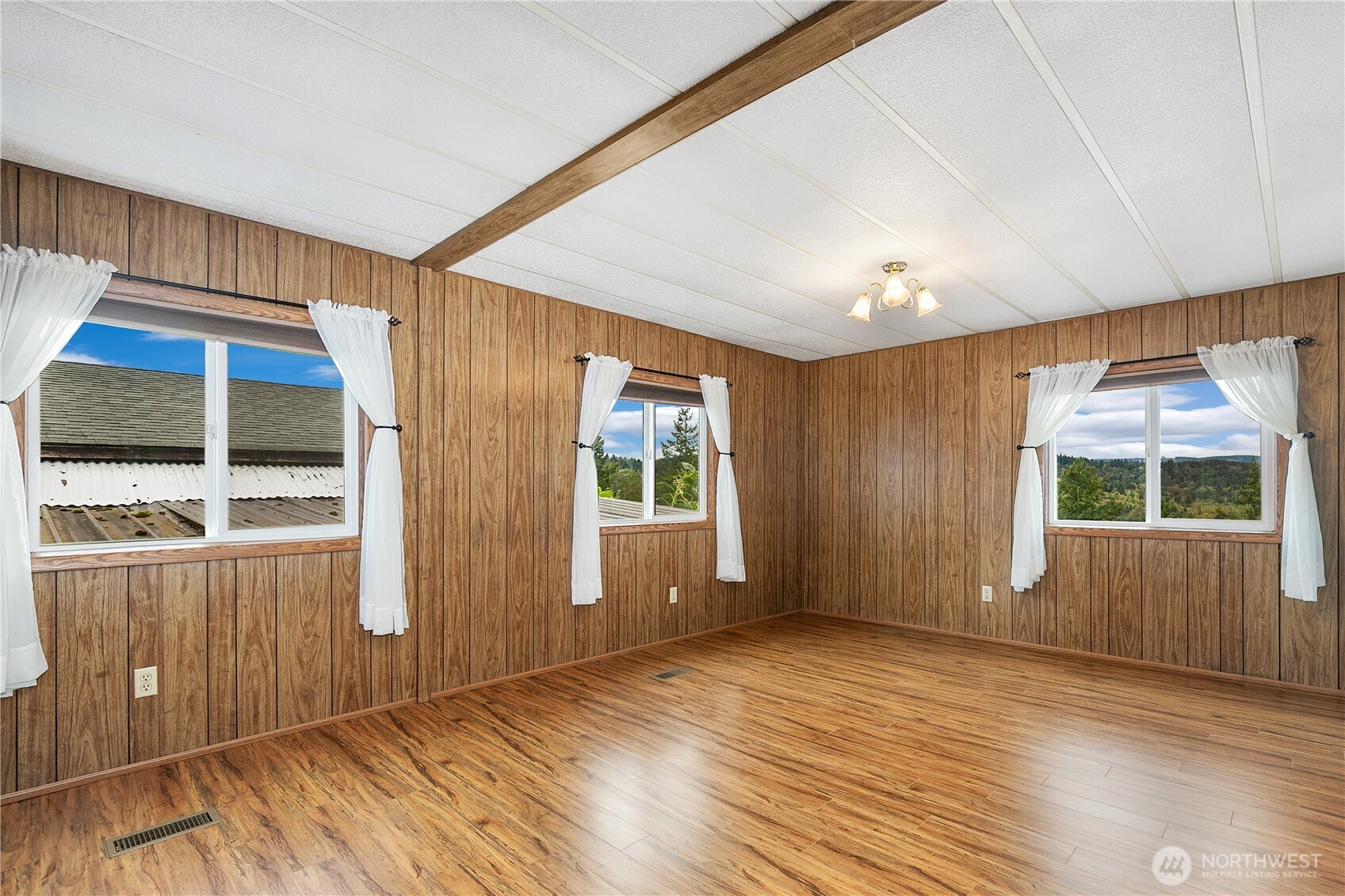 22142 133rd Street Property Photo 15