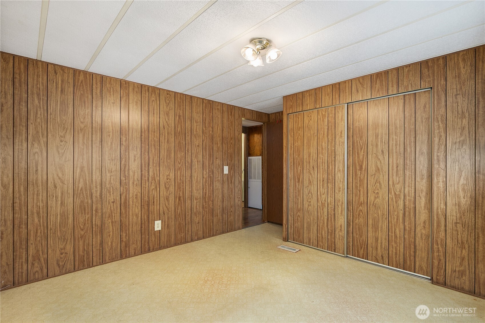 22142 133rd Street Property Photo 17