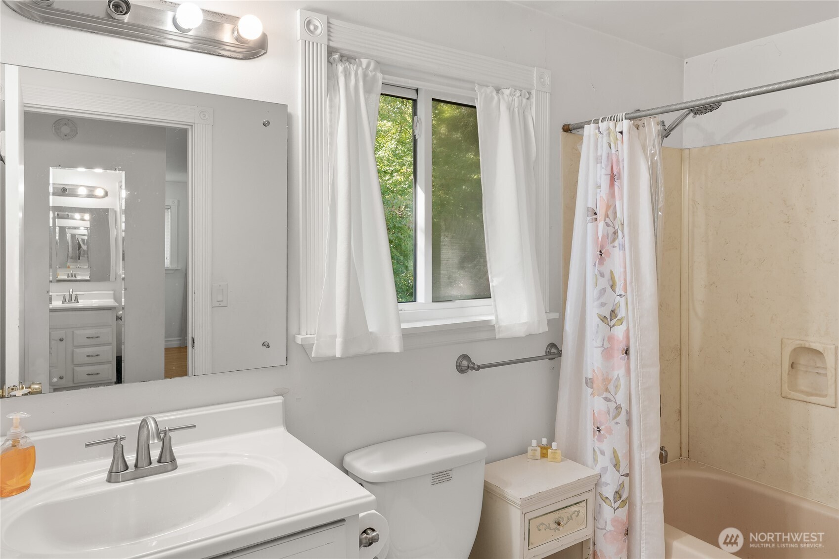 5604 172nd Place Property Photo 16