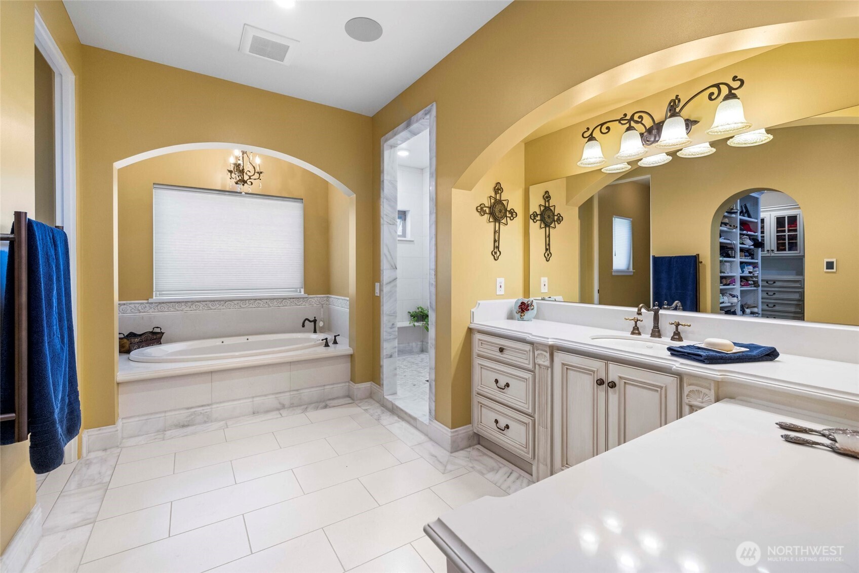 13887 Gibralter Road Property Photo 13