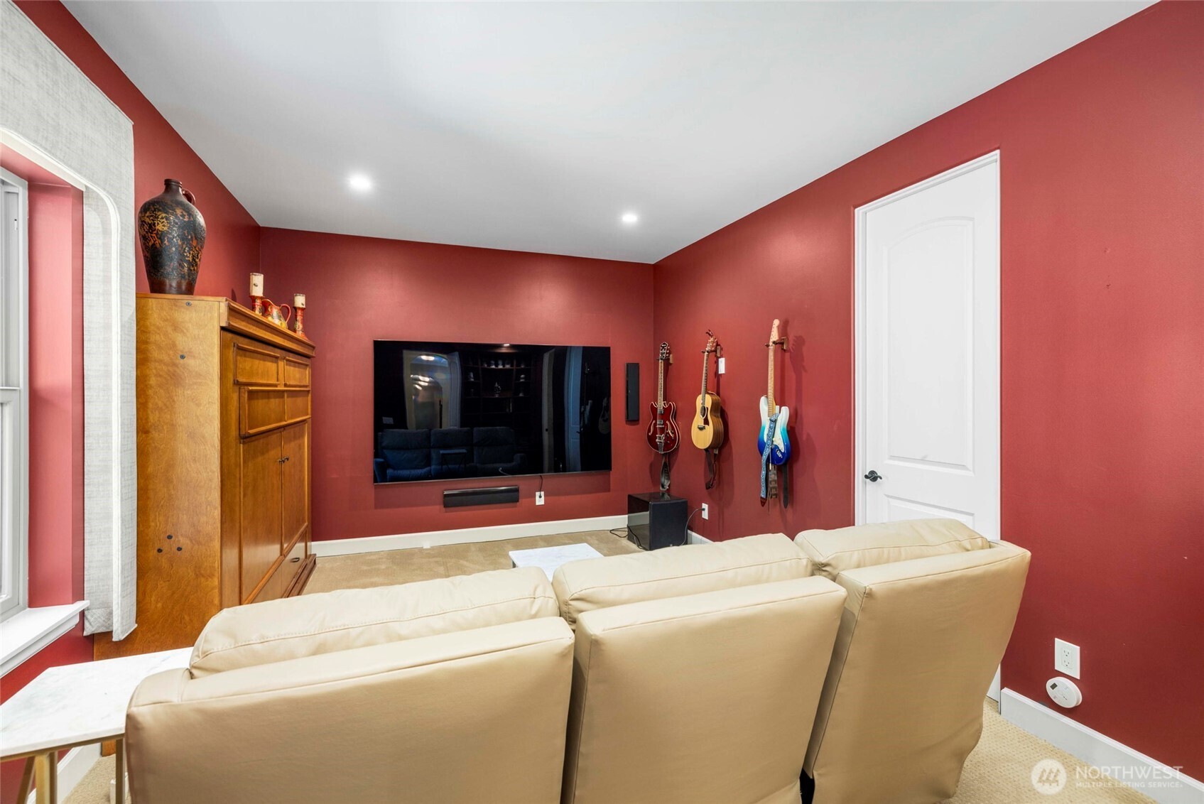 13887 Gibralter Road Property Photo 16