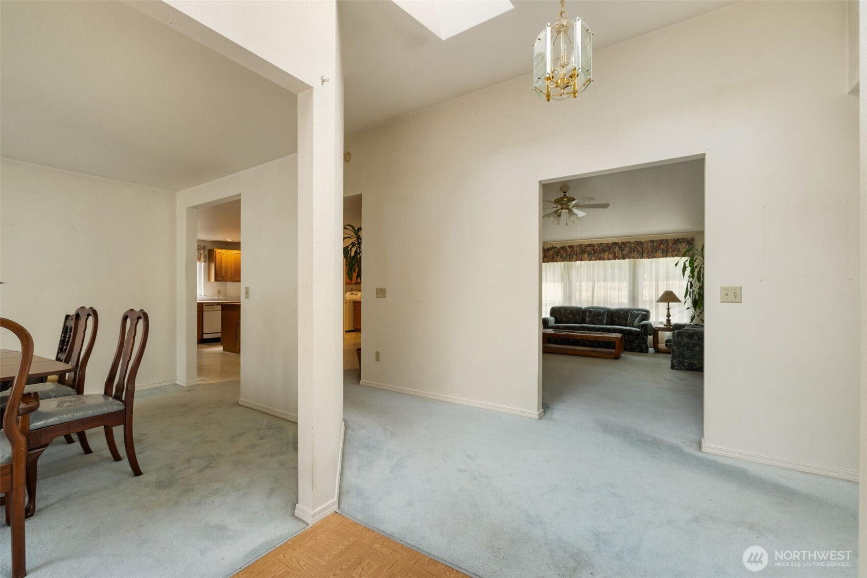 6486 Crossing Place Property Photo 8