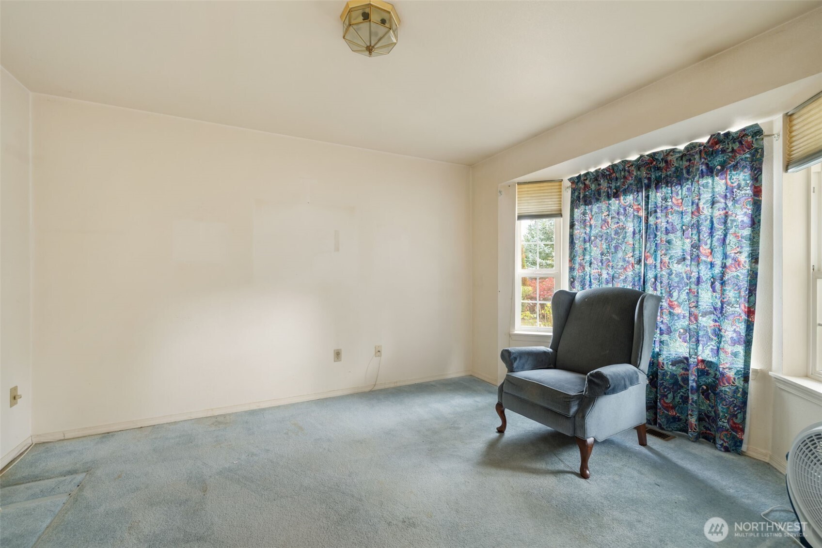 6486 Crossing Place Property Photo 9