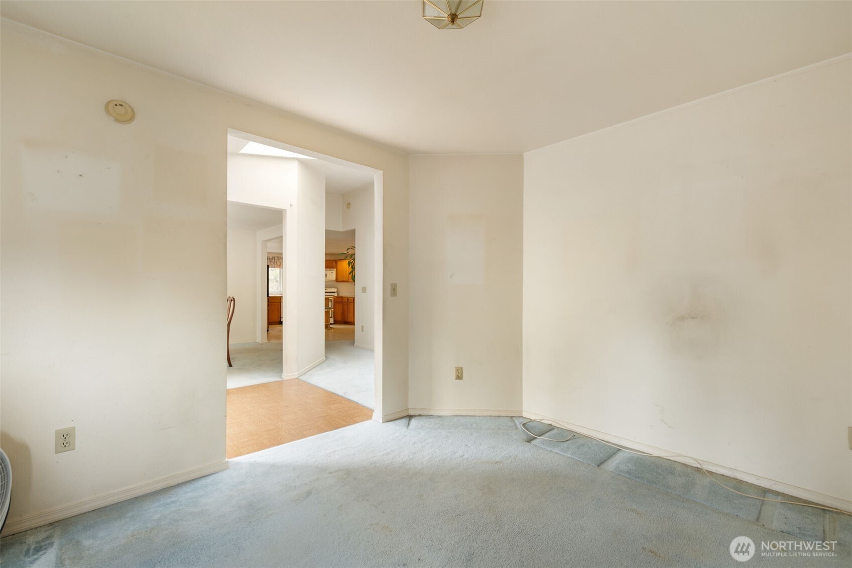 6486 Crossing Place Property Photo 10