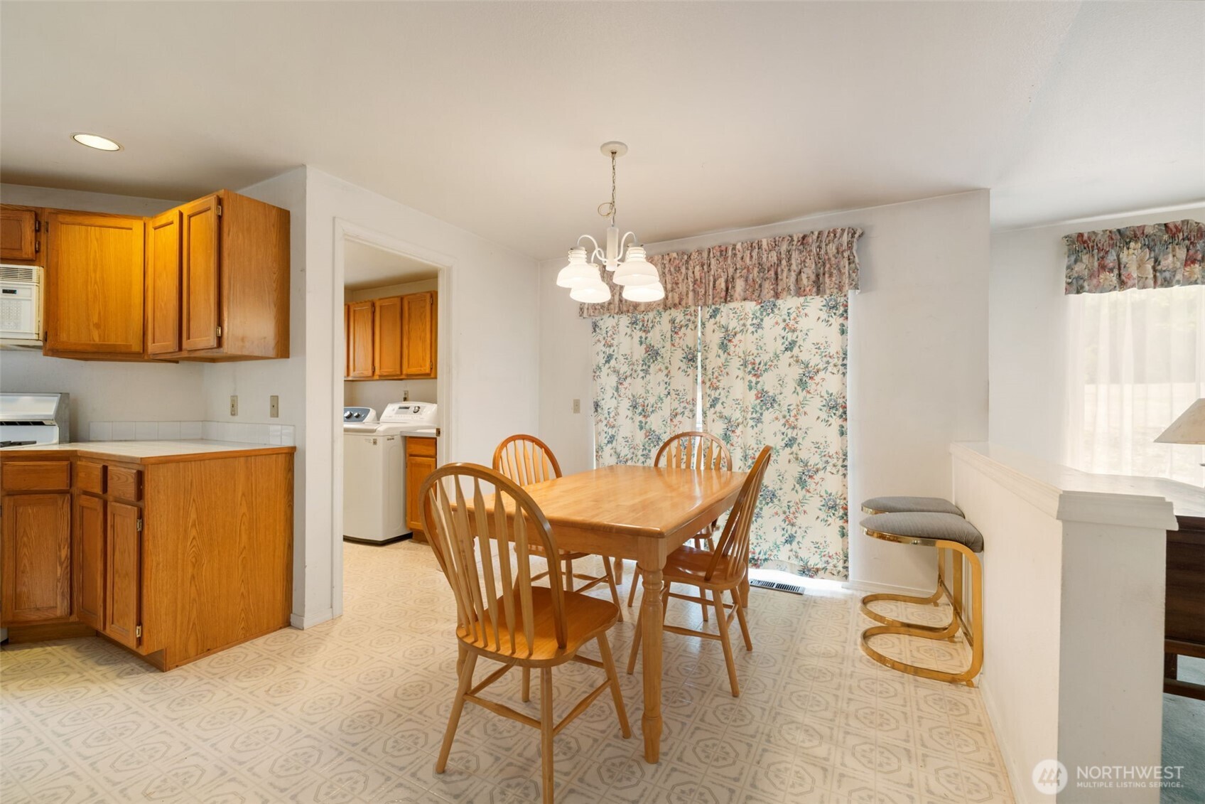 6486 Crossing Place Property Photo 15