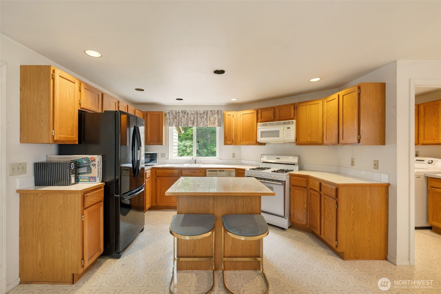 6486 Crossing Place Property Photo 16