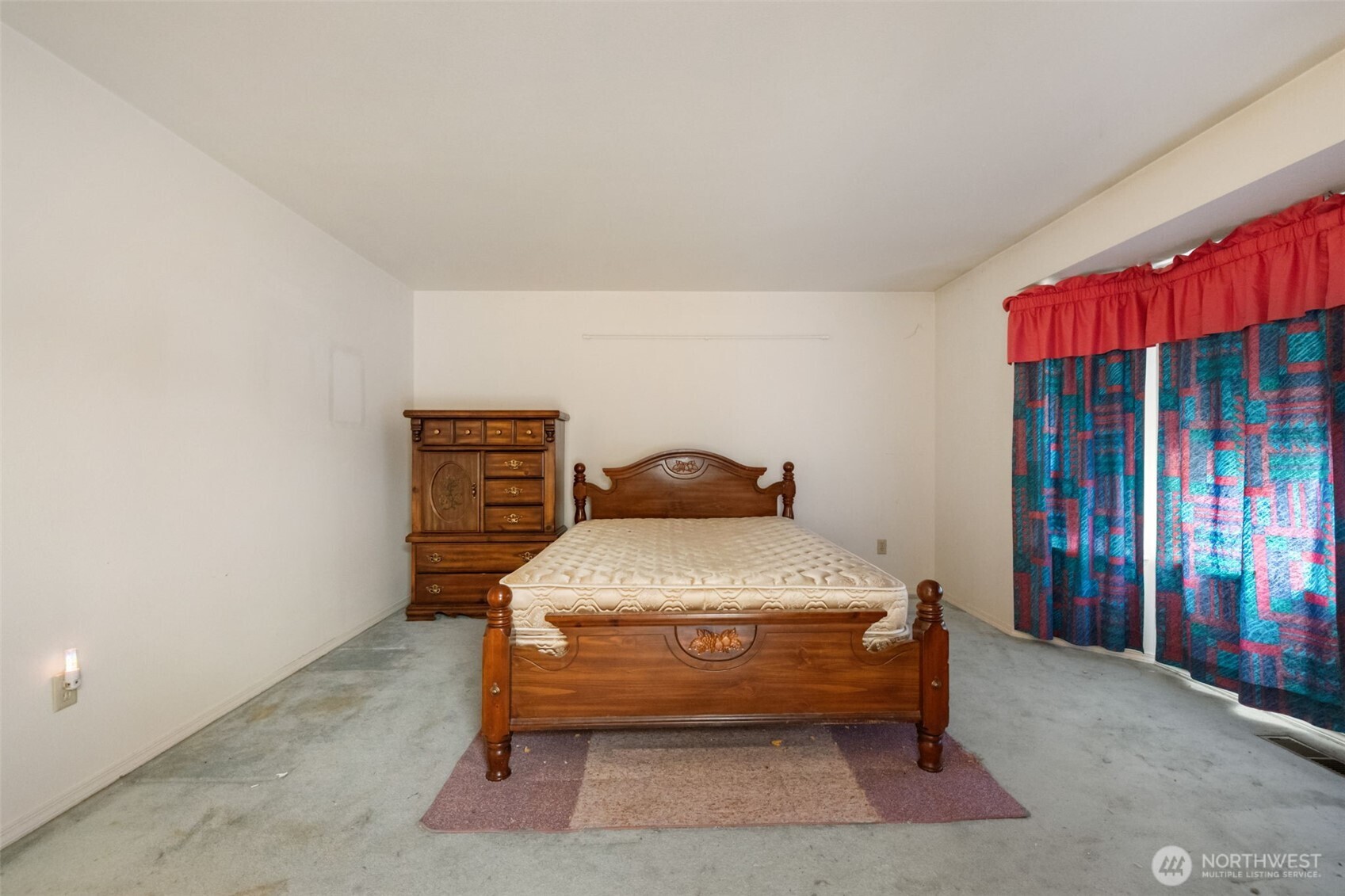 6486 Crossing Place Property Photo 21