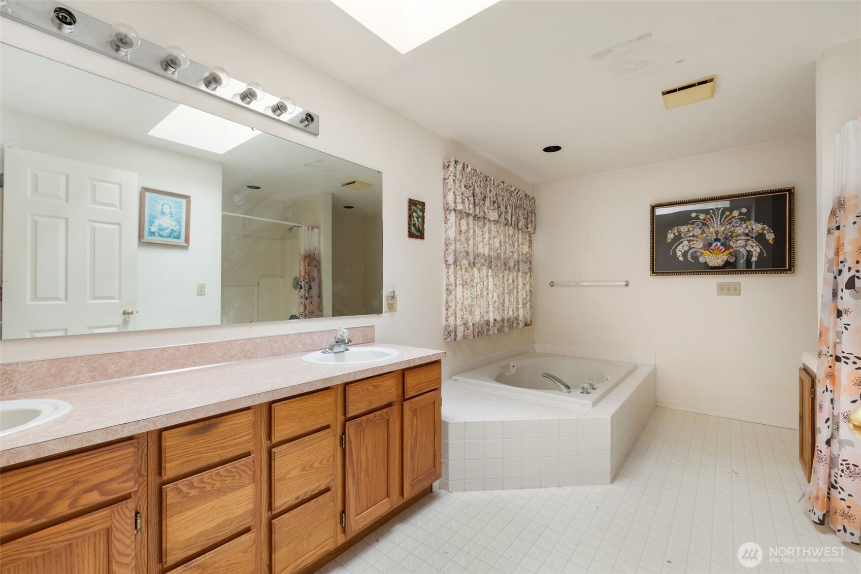 6486 Crossing Place Property Photo 24