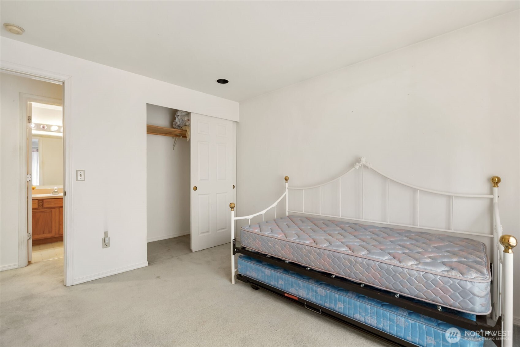 6486 Crossing Place Property Photo 30