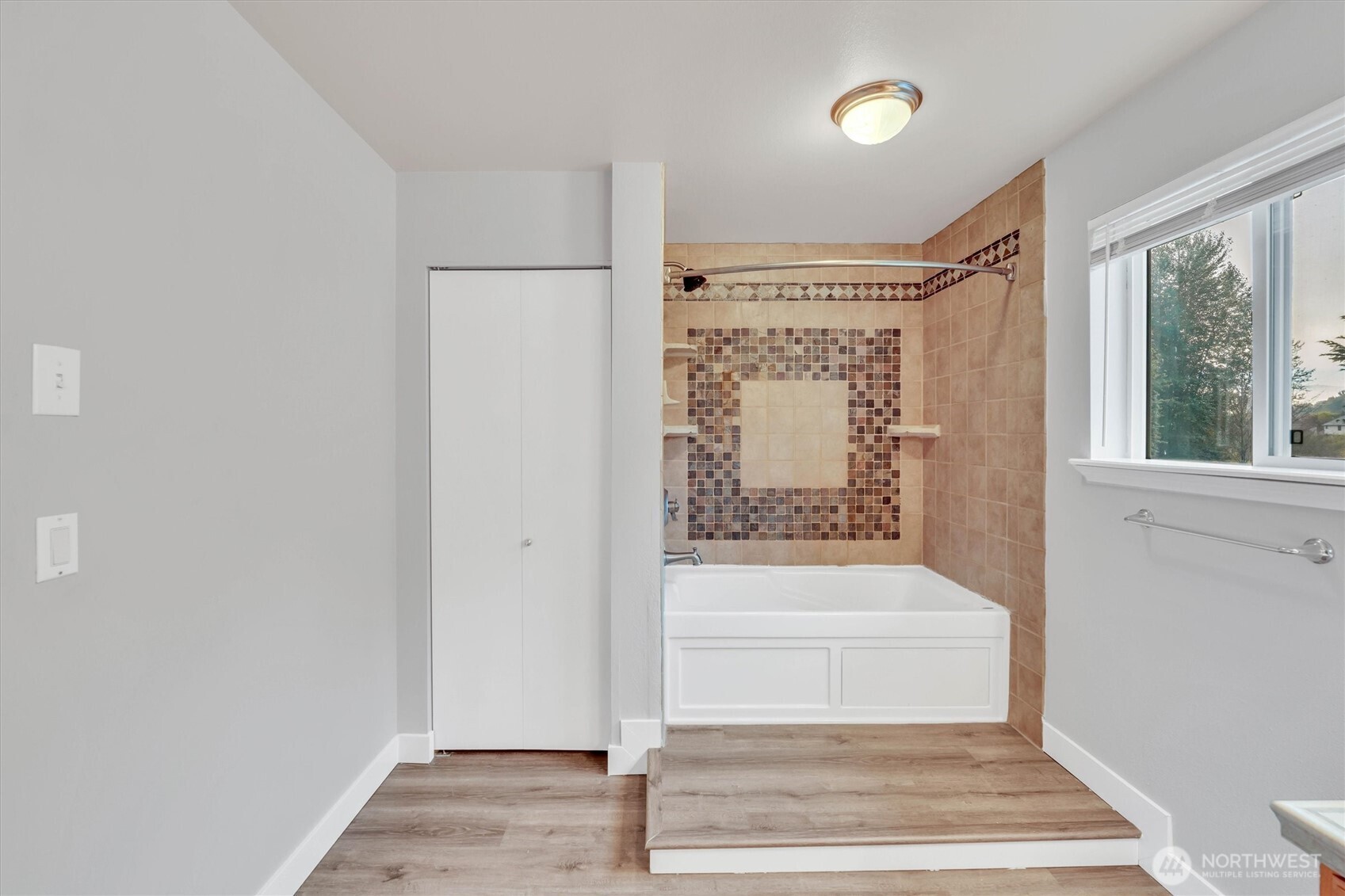 1116 Williams Street Property Photo 27