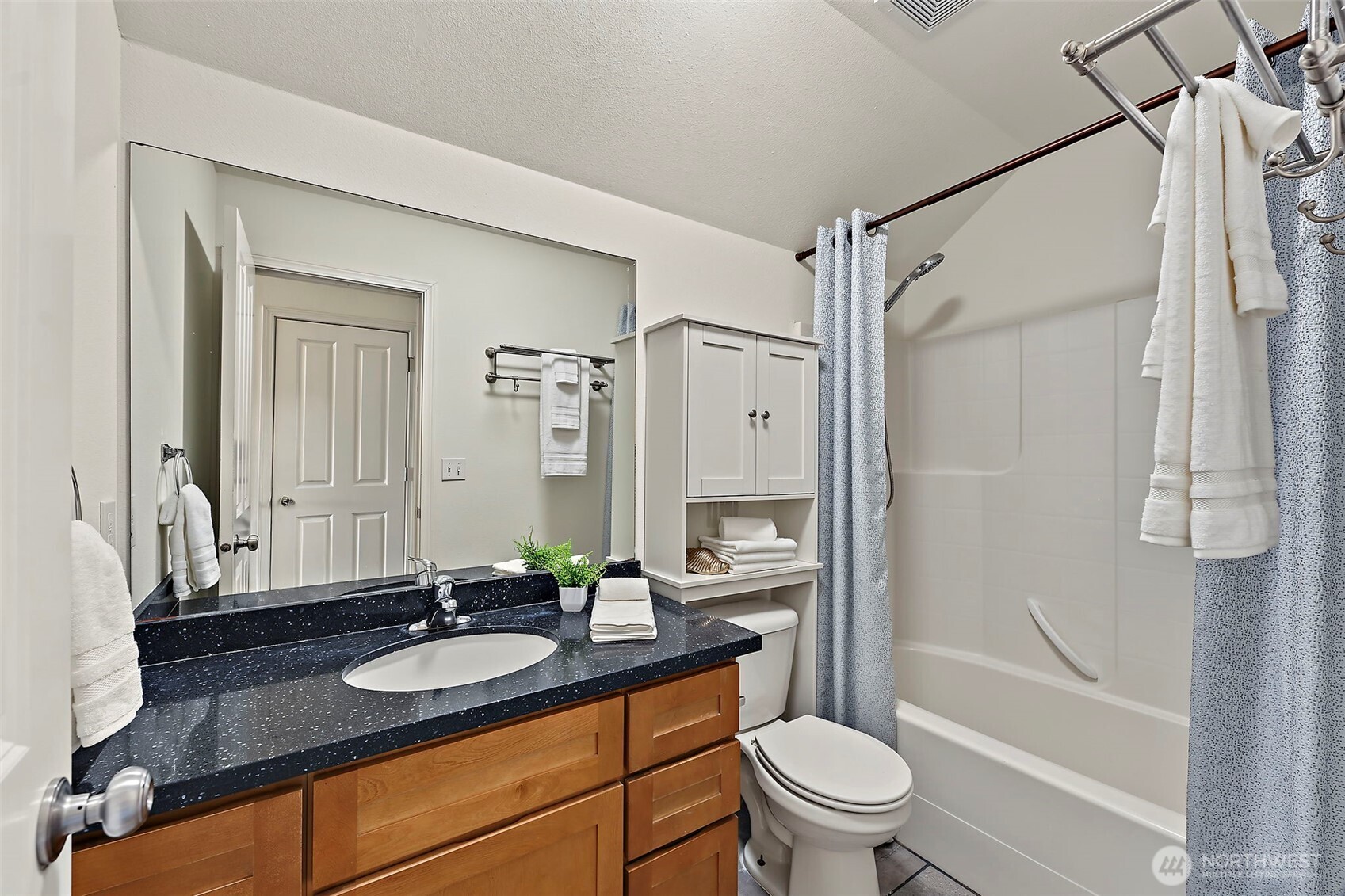 408 1st Avenue Property Photo 24