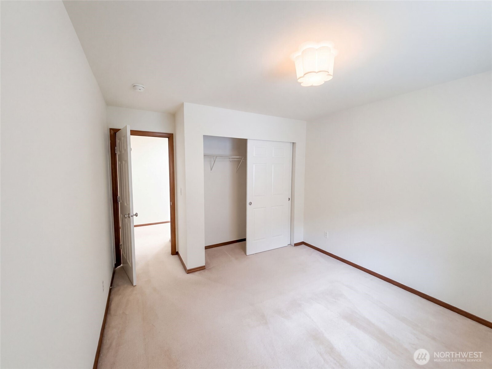 7629 201st Place Property Photo 16