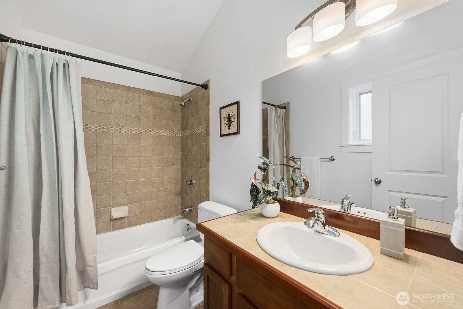 9513 Ashworth Avenue A Property Photo 24